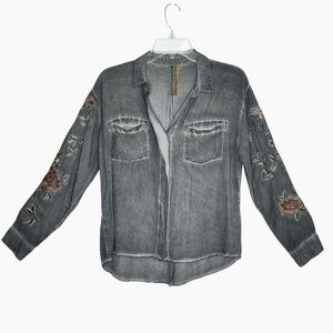 Aratta Silent Journey Kate Embroidered Grunge Top XS Gray Oversize Distressed